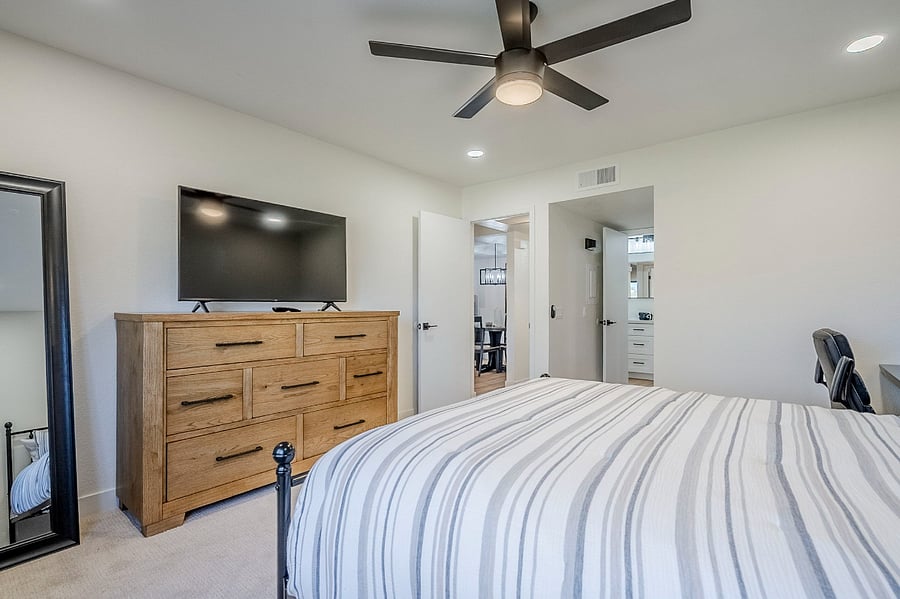 Furnished Finder property 820489_1 photo 18