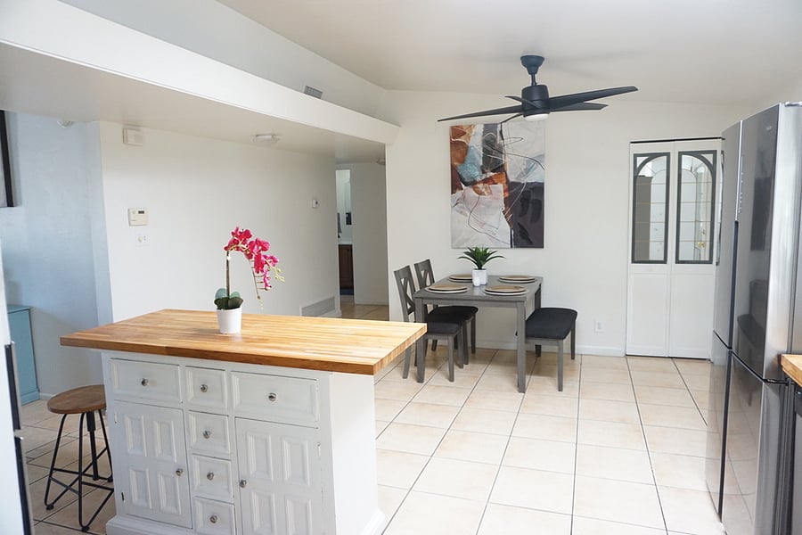 Furnished Finder property 820500_1 photo 3