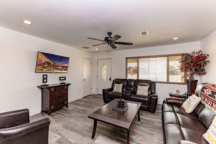 Furnished Finder property 820501_1 photo 4