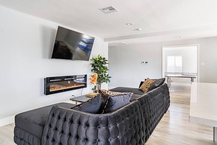 Furnished Finder property 820531_2 photo 10