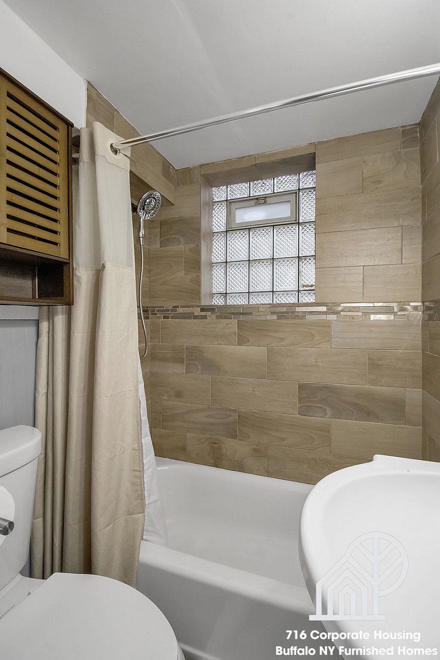 Furnished Finder property 820599_1 photo 24