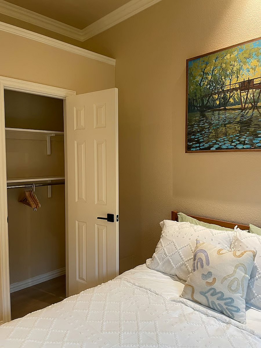 Furnished Finder property 820605_1 photo 3