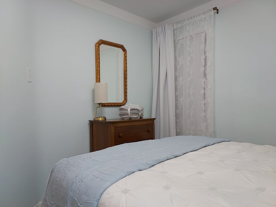 Rear Bedroom, queen size bed