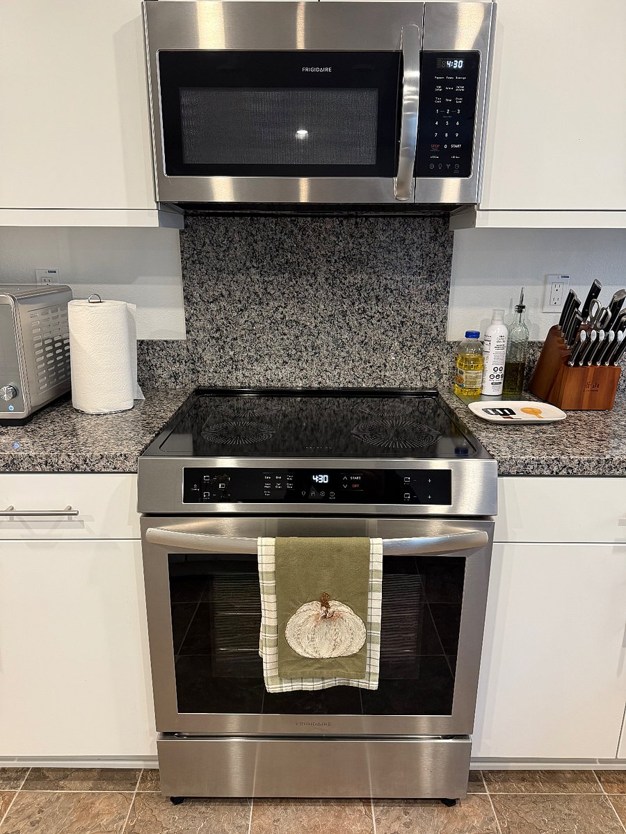 Furnished Finder property 820653_1 photo 9