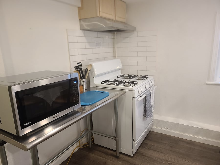 Furnished Finder property 820716_2 photo 6