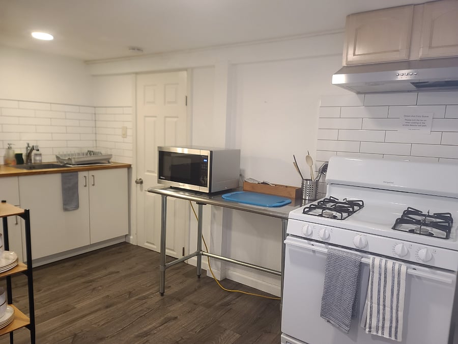 Furnished Finder property 820716_2 photo 7