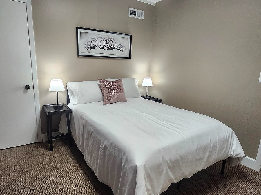 Furnished Finder property 820736_7 photo 8