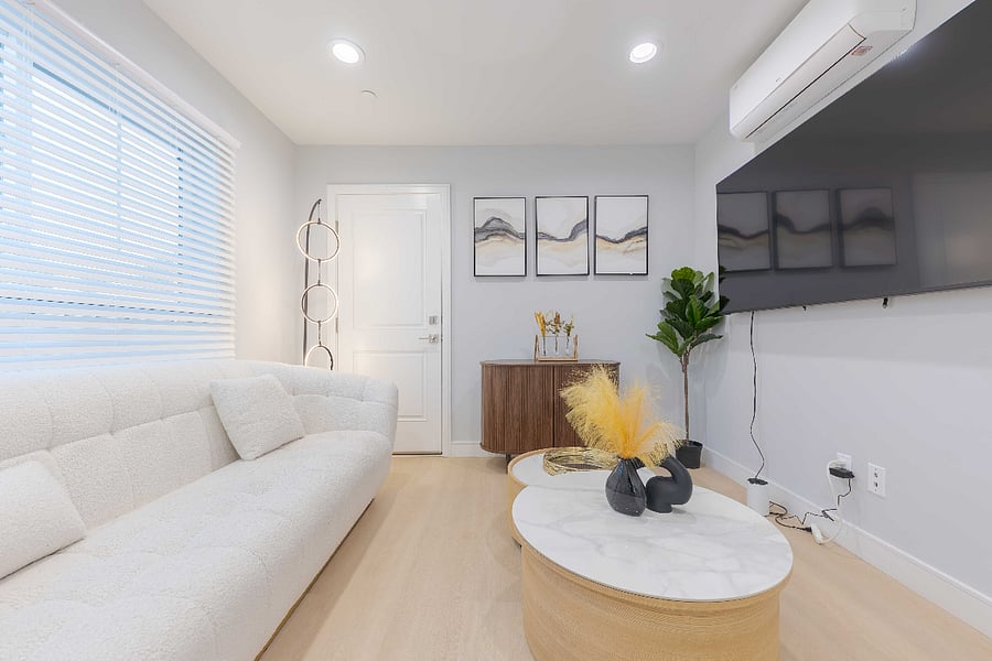 Furnished Finder property 820802_1 photo 7