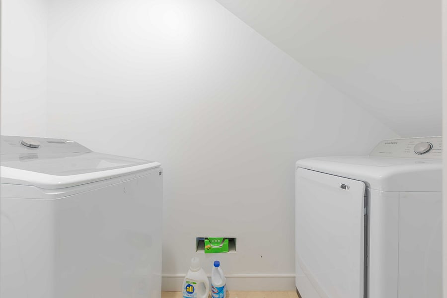 Furnished Finder property 820802_1 photo 12