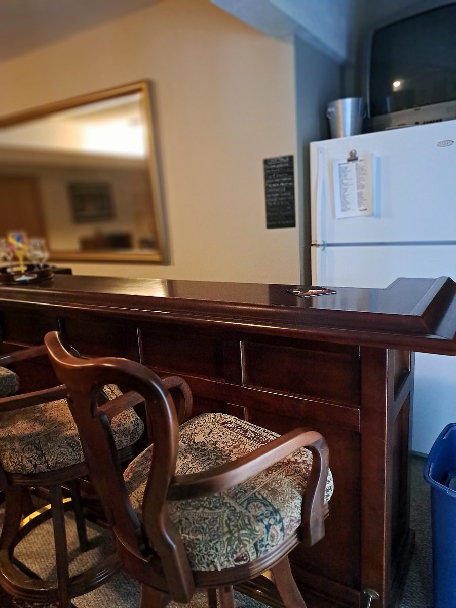Bar in family room.
