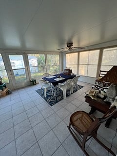 " Florida" room dining area