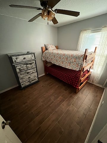 Twin Bunk beds that can be converted to king size bed (2 twins= king)