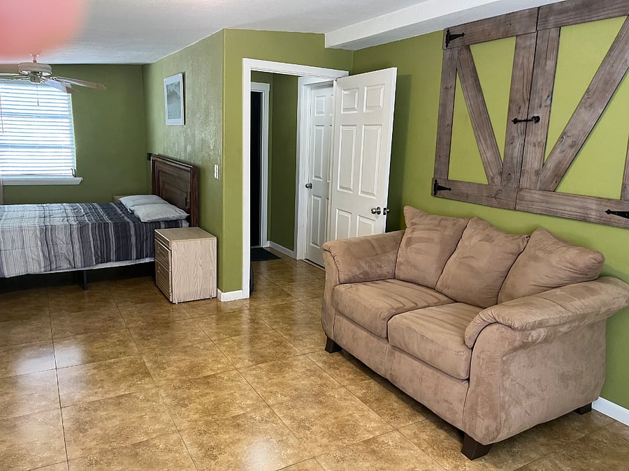 Furnished Finder property 820831_1 photo 17