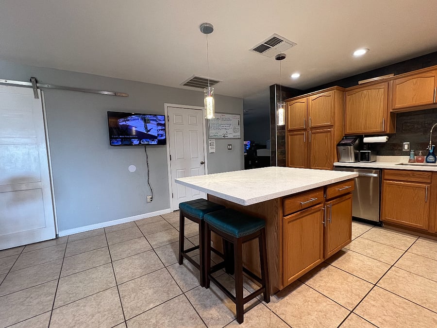 Furnished Finder property 820853_1 photo 20