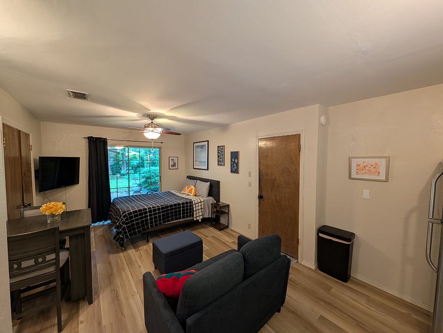 Furnished Finder property 820878_2 photo 10