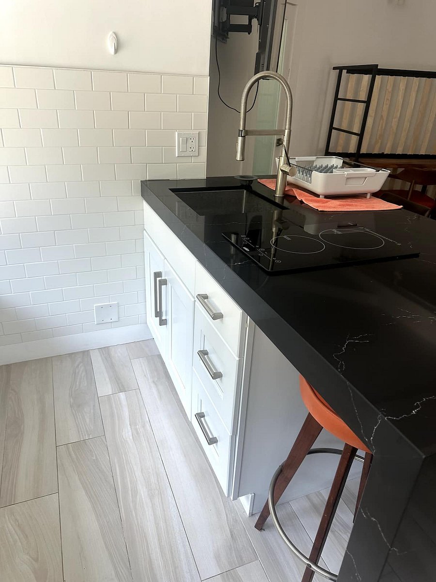 Furnished Finder property 820894_1 photo 9