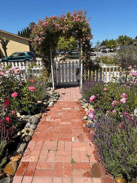 Furnished Finder property 820953_2 photo 11