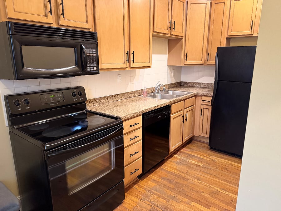 Furnished Finder property 820977_1 photo 10
