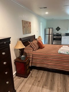 Furnished Finder property 821005_1 photo 4