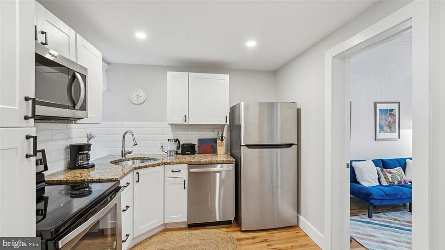 Furnished Finder property 821053_1 photo 5