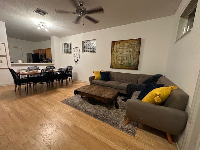 Furnished Finder property 821075_1 photo 4