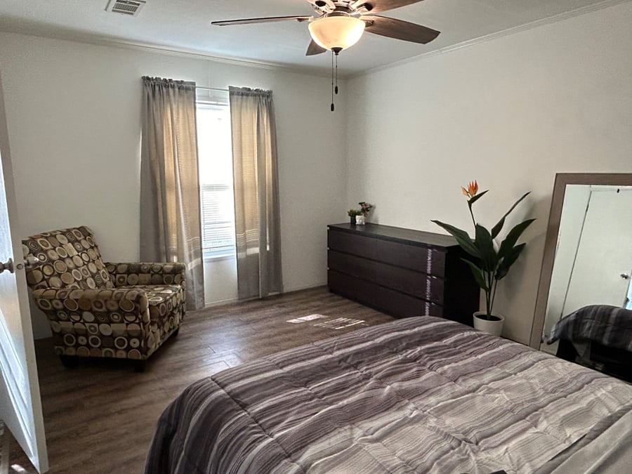 Furnished Finder property 821084_1 photo 4