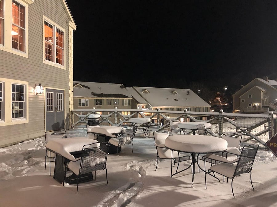 Cozy Winter Patio - Steps from Common Lounge