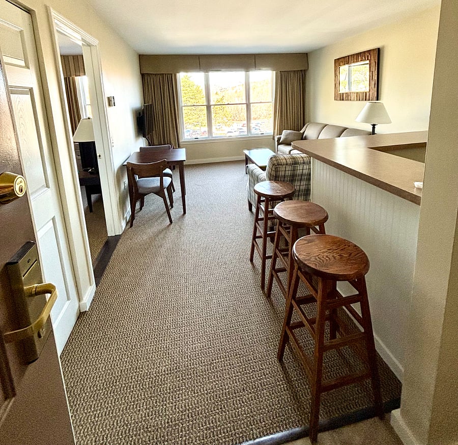 Open Layout with Breakfast Bar Seating