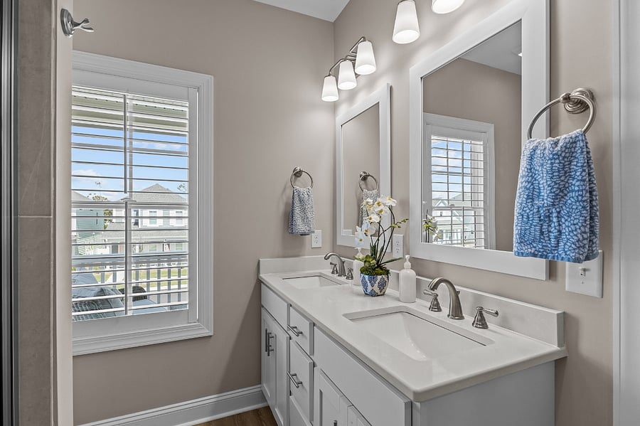 Dual vanity