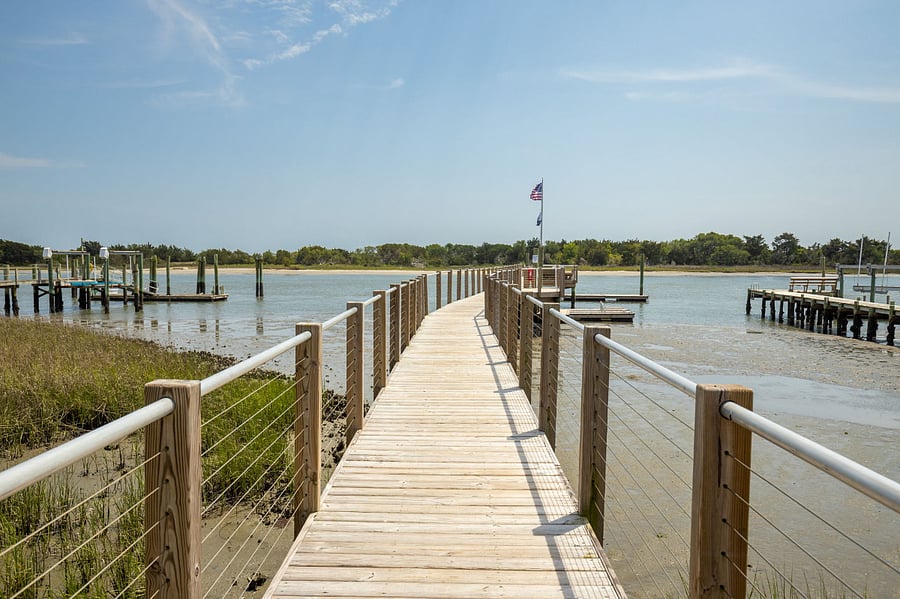 Beau Coast Private Day Dock