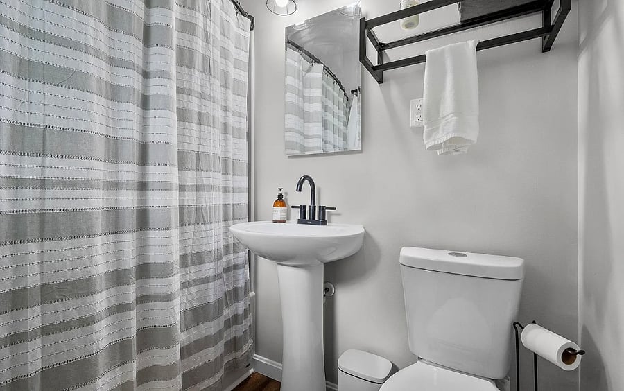 Master Bedroom Bath