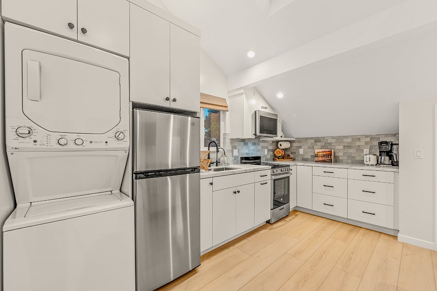 Furnished Finder property 821397_1 photo 3