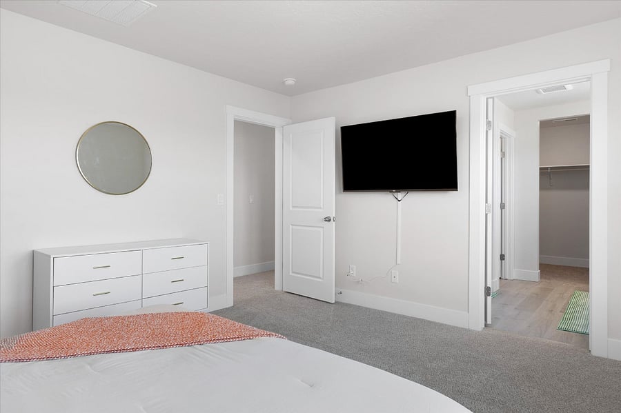 Master suite features smart RokuTV. Login to your favorite apps. Mas