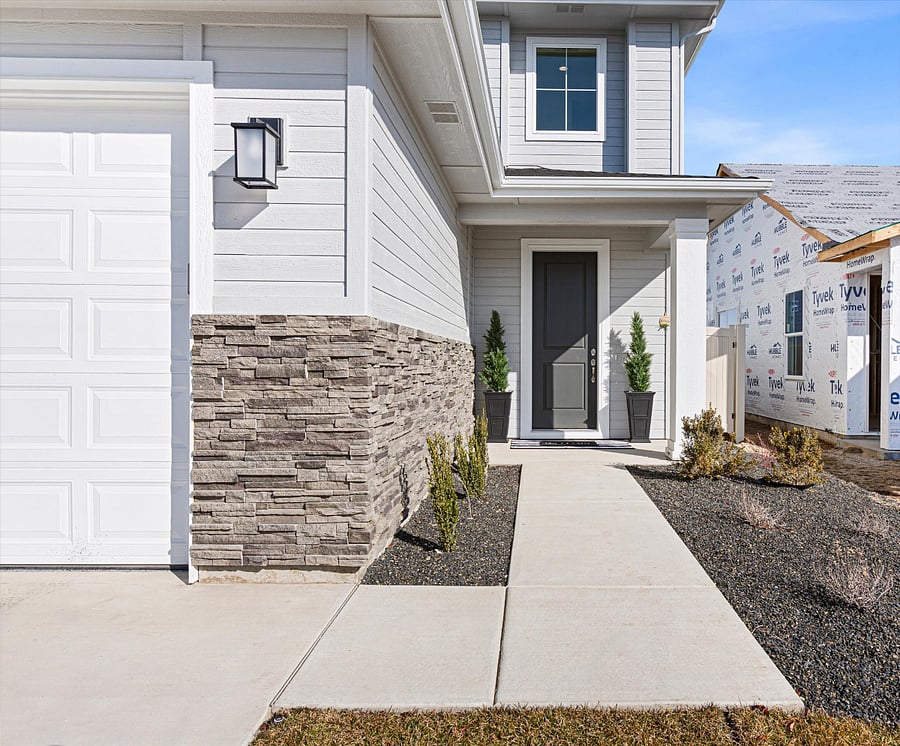 Inviting walkway to the front door.