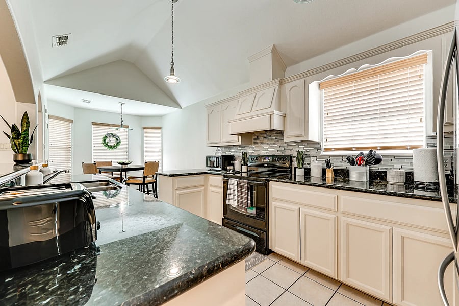 Furnished Finder property 821563_1 photo 8