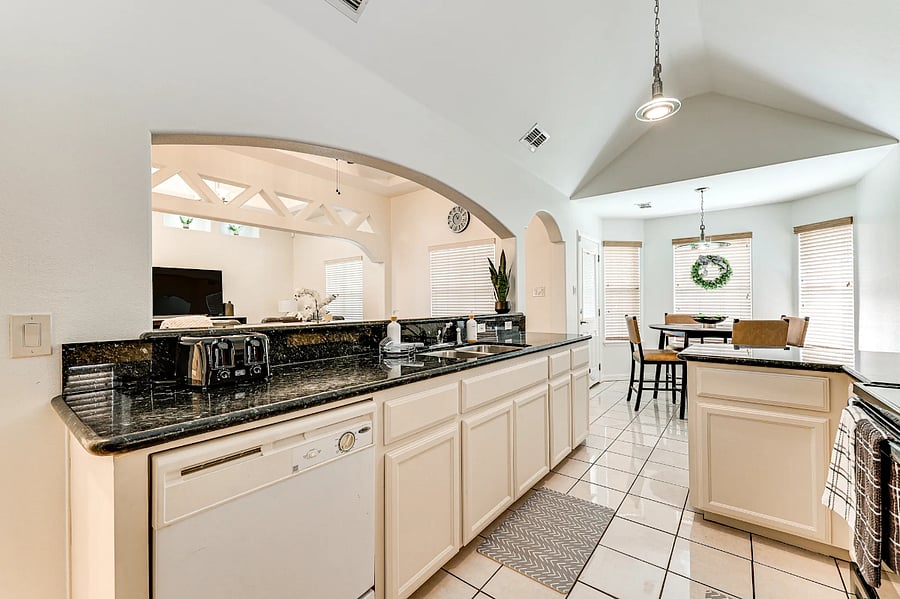 Furnished Finder property 821563_1 photo 9