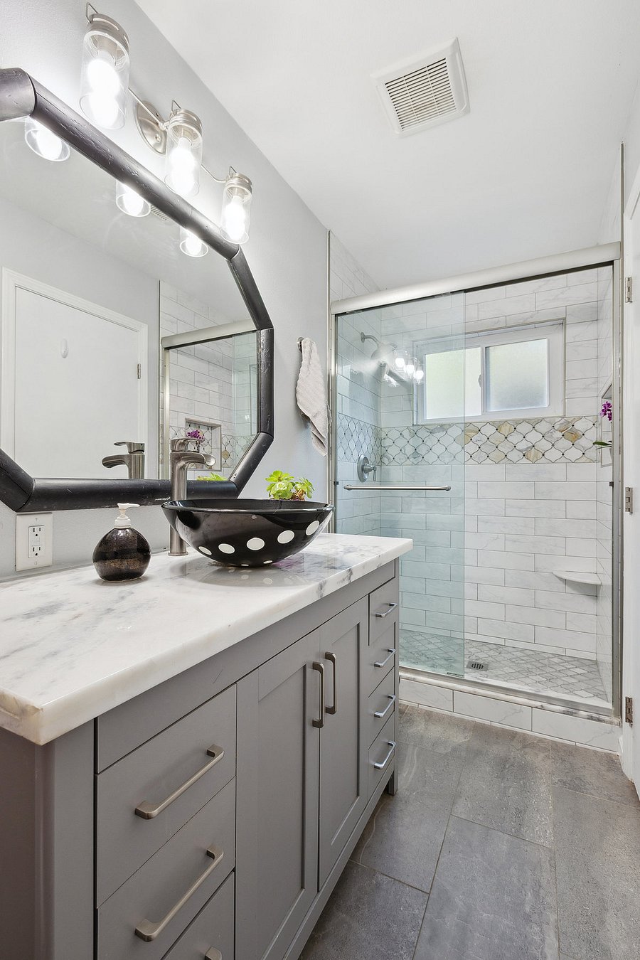 Furnished Finder property 821584_1 photo 8