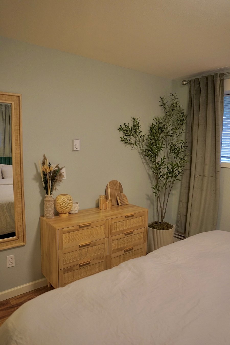 Furnished Finder property 821703_1 photo 17