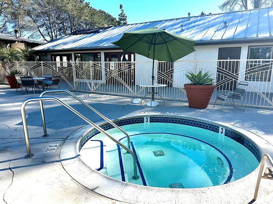 Furnished Finder property 821800_1 photo 17