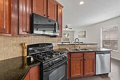 Furnished Finder property 821849_3 photo 3