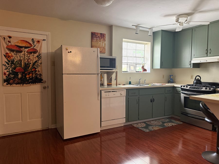 Furnished Finder property 821883_2 photo 8