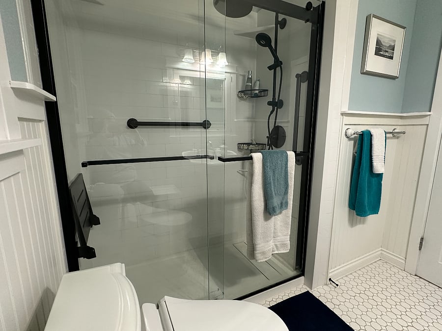 Main bathroom