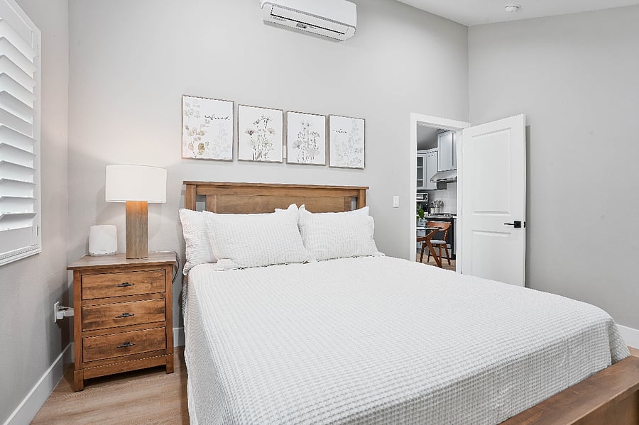 Queen size bed