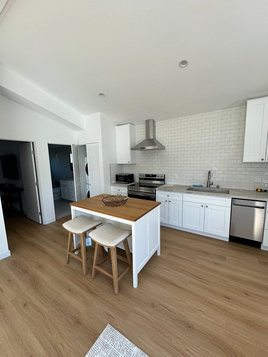 Furnished Finder property 821948_1 photo 3