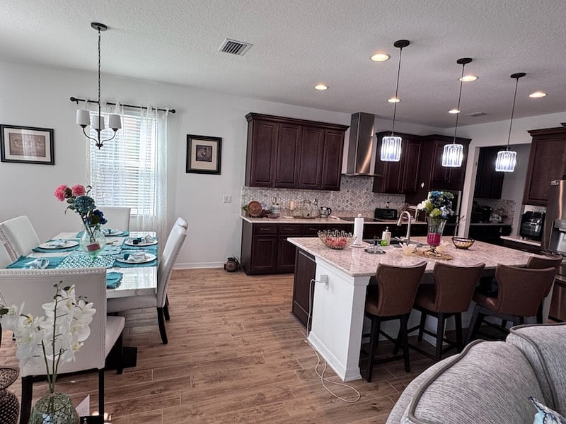 Furnished Finder property 822074_1 photo 2