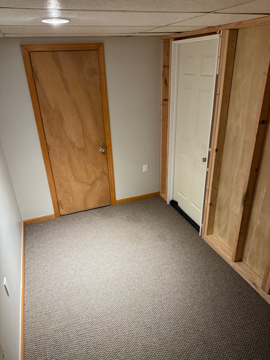 no access to closet/basement bedroom