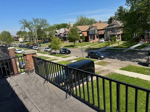 Balcony with street view
