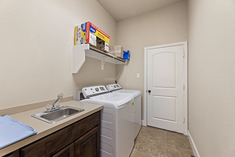 Furnished Finder property 822320_1 photo 41