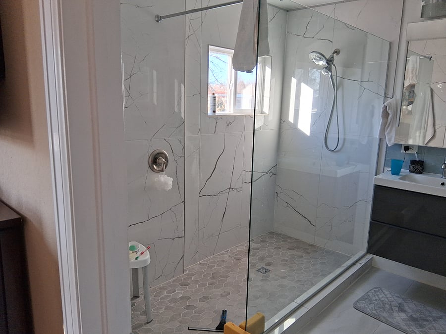 Huge master shower
