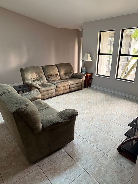 Furnished Finder property 822359_1 photo 3